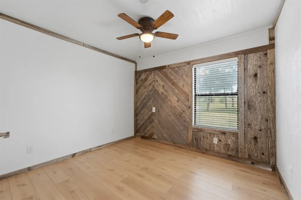1229 State 304 Highway Gonzales, TX 78629