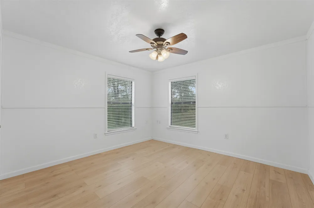 1229 State 304 Highway Gonzales, TX 78629