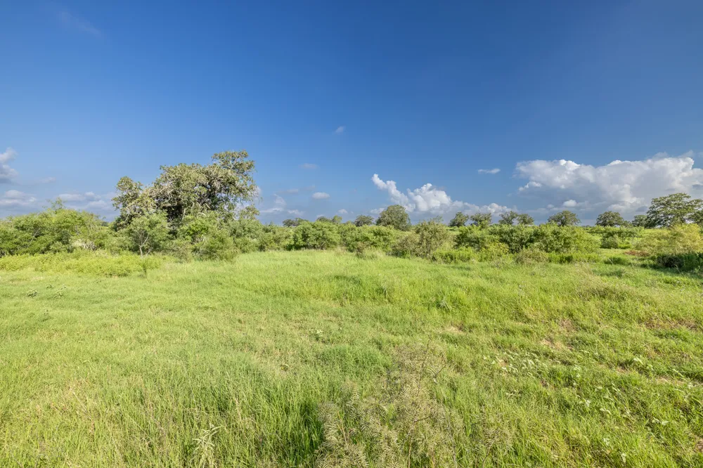 1 County Road 491 Gonzales, TX 78629