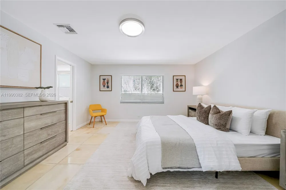 640 S Mashta Dr Key Biscayne, FL 33149