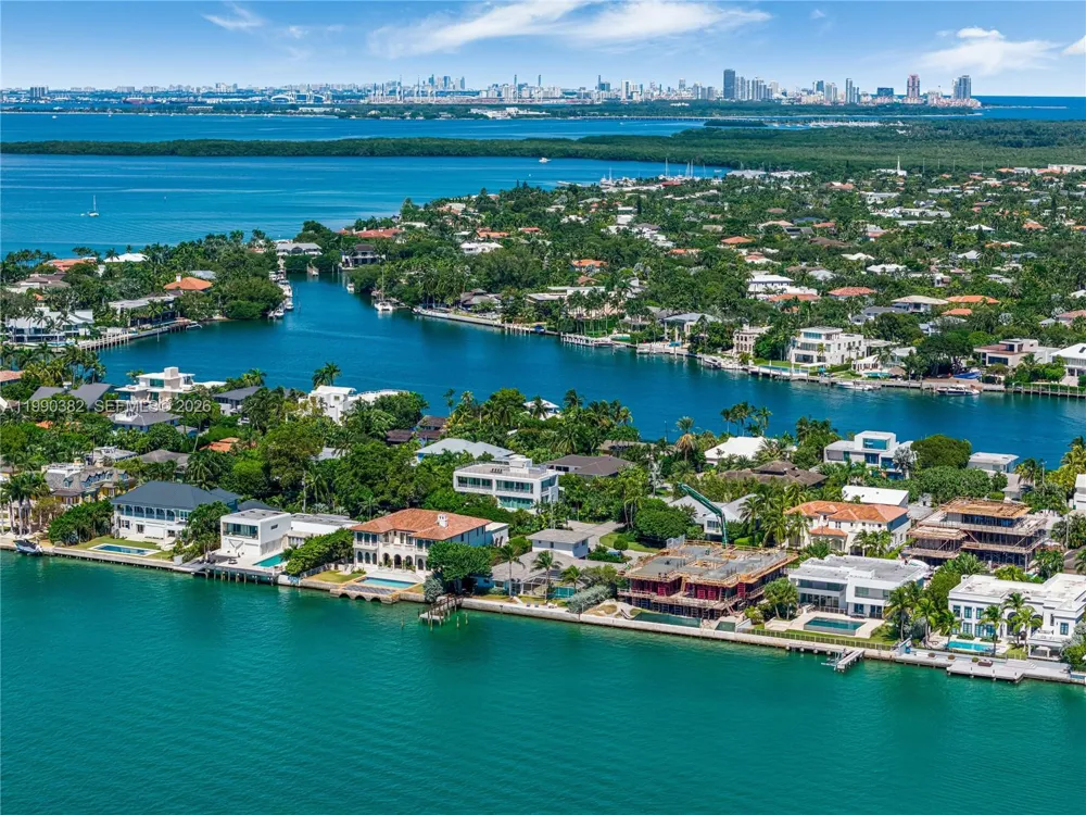 640 S Mashta Dr Key Biscayne, FL 33149