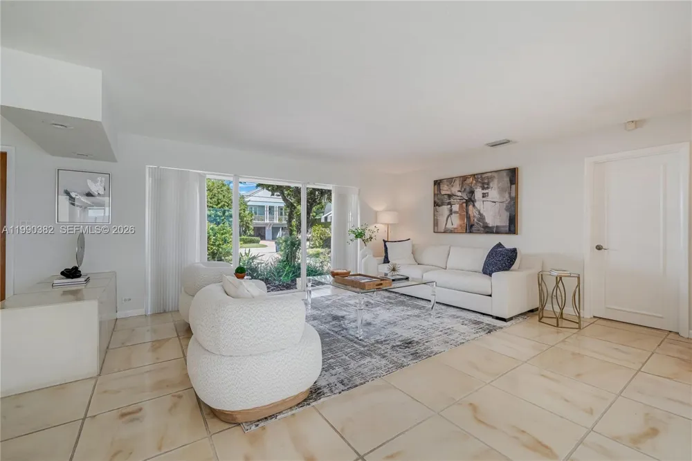 640 S Mashta Dr Key Biscayne, FL 33149