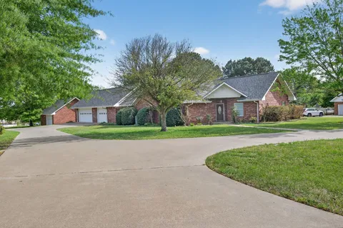 2436 Lakefront Shores Road