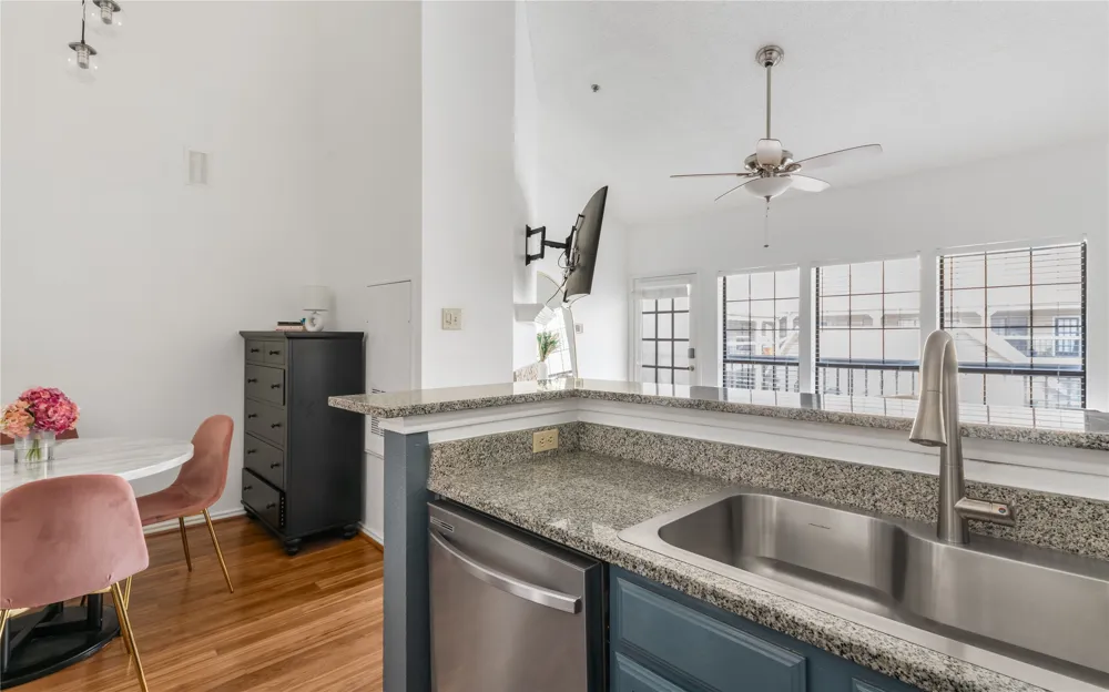 4800 W Lovers Lane #312 Dallas, TX 75209