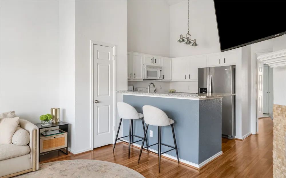 4800 W Lovers Lane #312 Dallas, TX 75209
