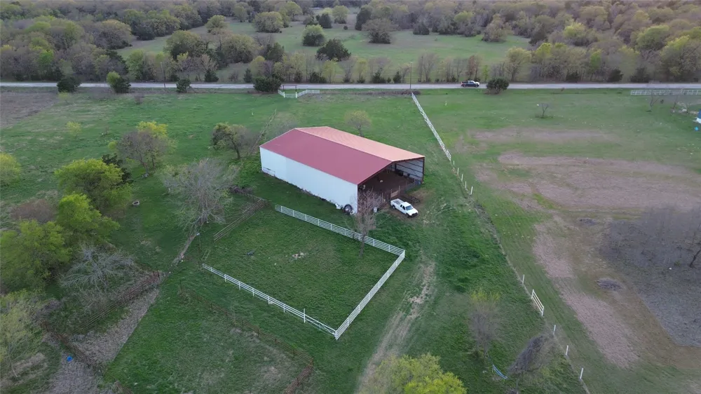 Lamplighter Drive Kerens, TX 75144