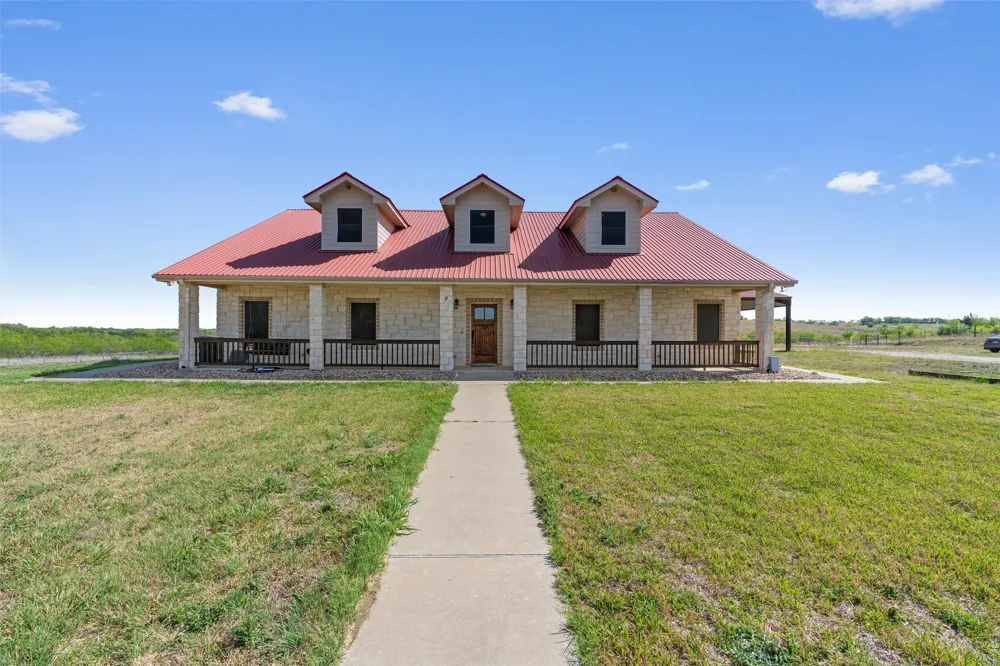 1167 County Road 427 Thrall, TX 76578