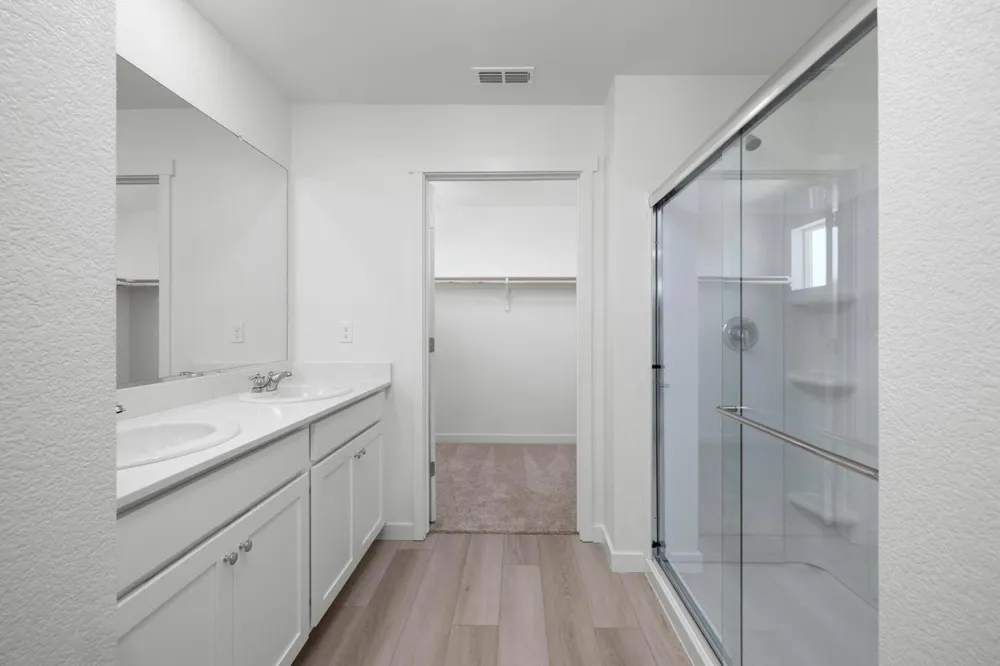 820 Helmsley Lane Patterson, CA 95363