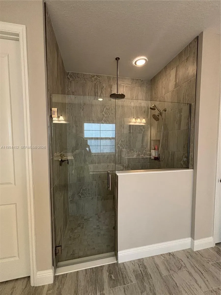 9173 WARM SPRINGS CIR Other City - In The State Of Florida, FL 34219