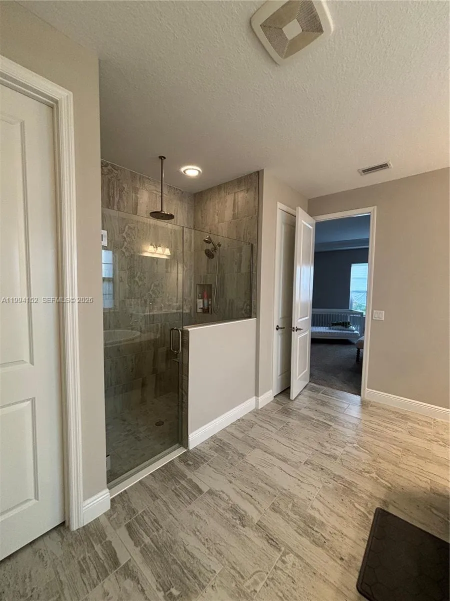 9173 WARM SPRINGS CIR Other City - In The State Of Florida, FL 34219