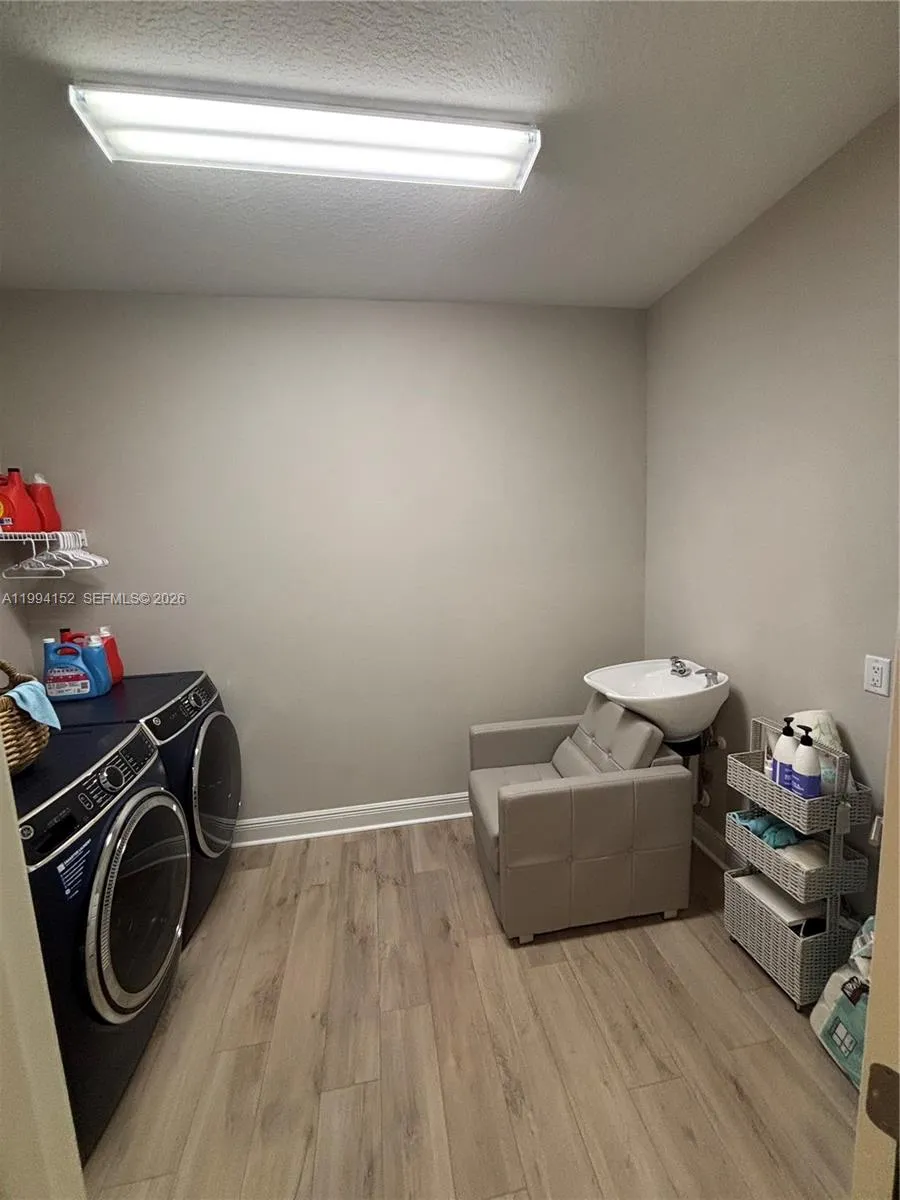 9173 WARM SPRINGS CIR Other City - In The State Of Florida, FL 34219