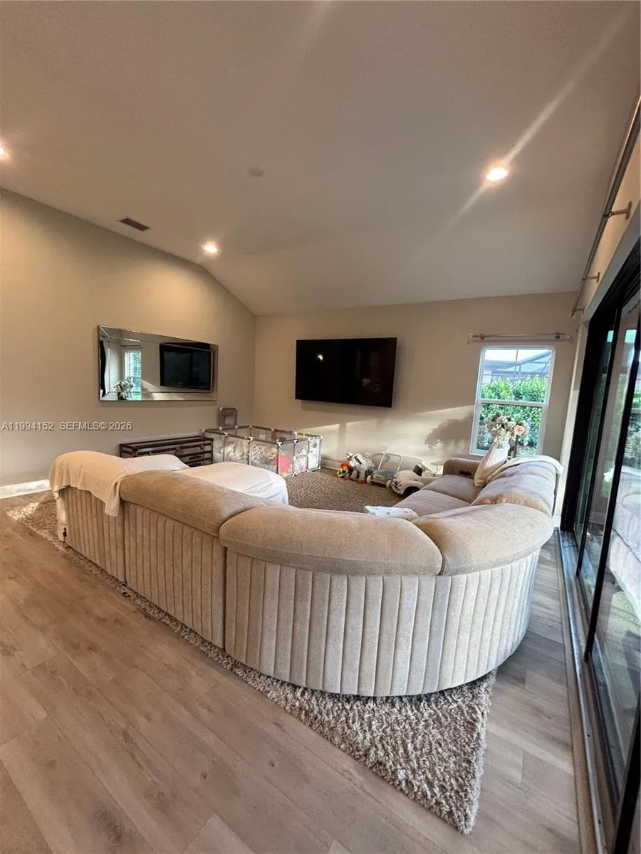 9173 WARM SPRINGS CIR Other City - In The State Of Florida, FL 34219