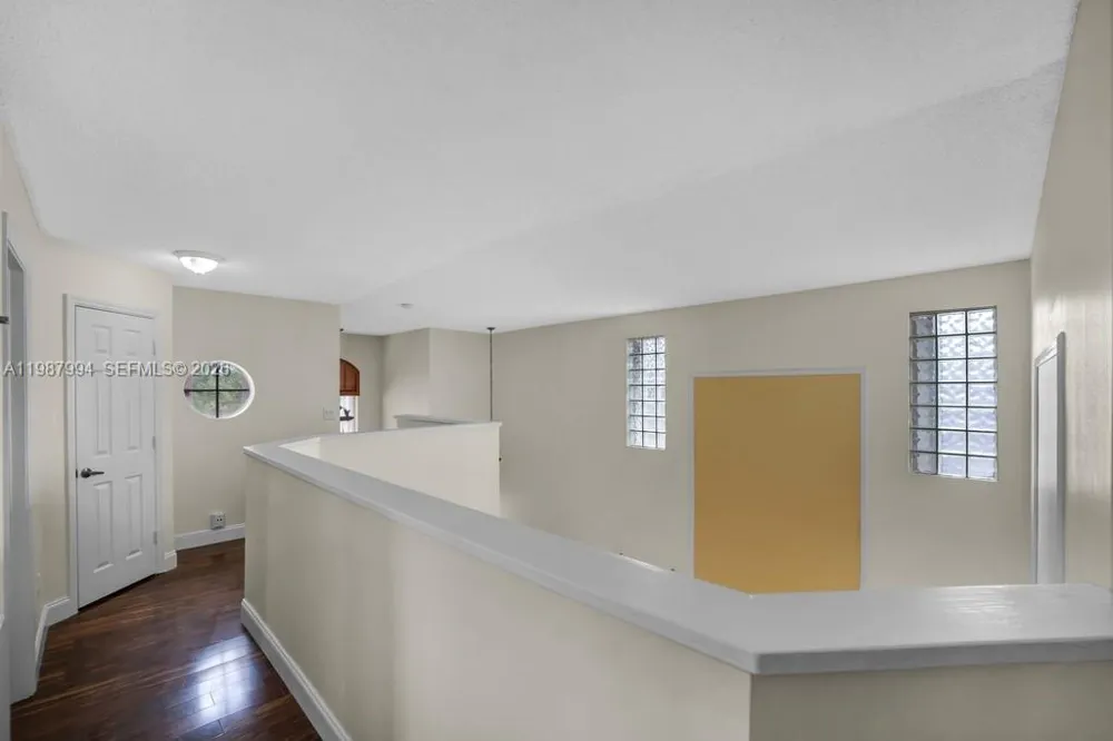 1282 NW 171st Ter Pembroke Pines, FL 33028