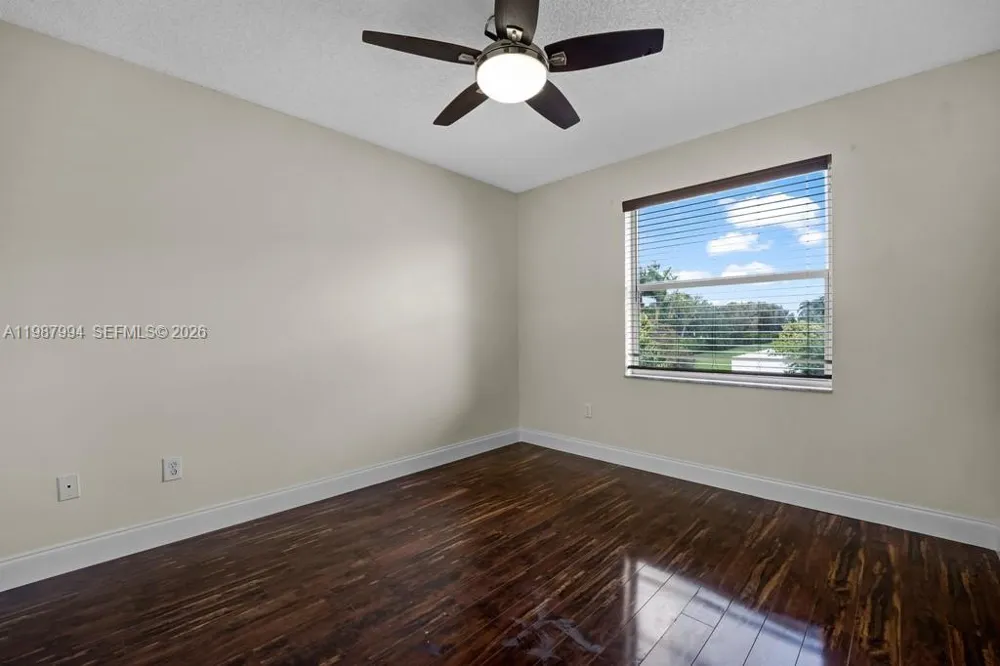 1282 NW 171st Ter Pembroke Pines, FL 33028