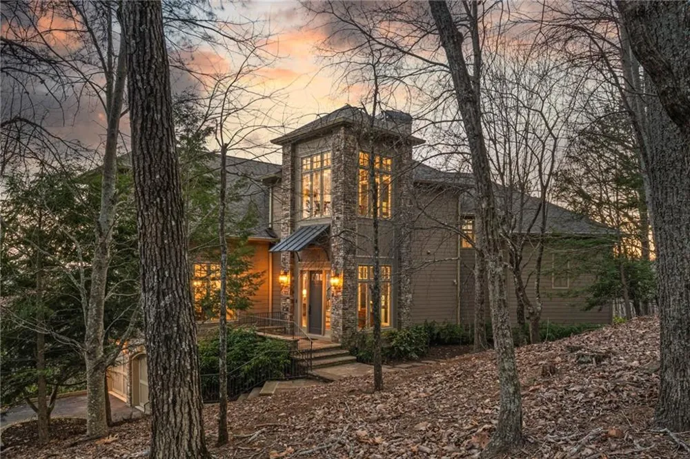 261 Falcon Heights Big Canoe, GA 30143