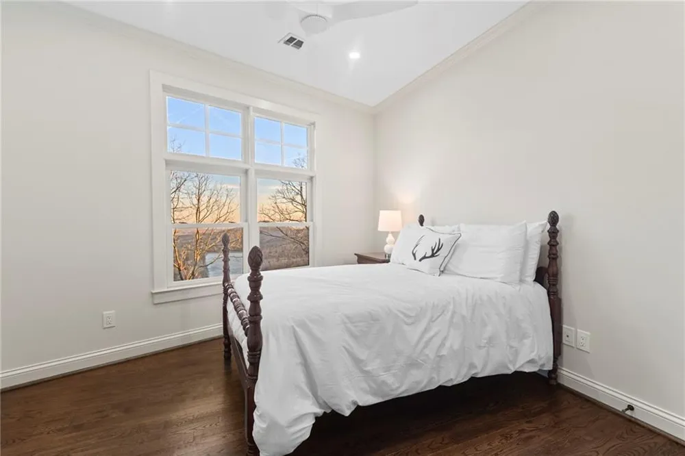 261 Falcon Heights Big Canoe, GA 30143