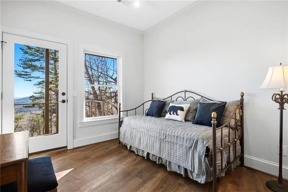 261 Falcon Heights Big Canoe, GA 30143