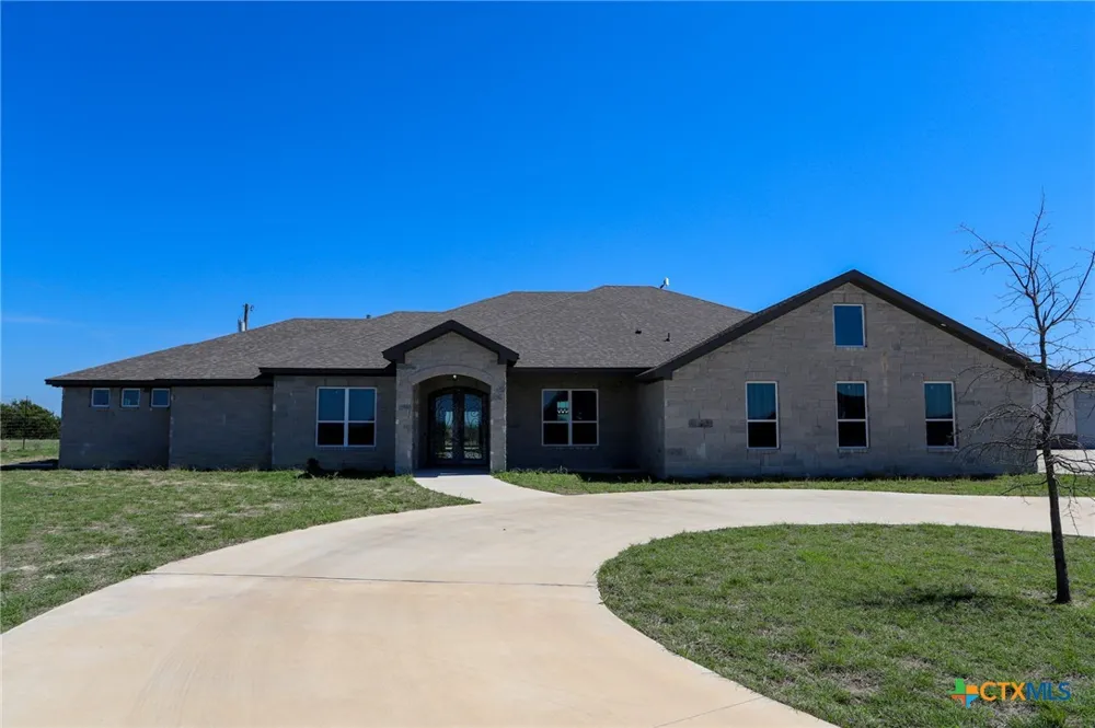 2404 E Big Elm Road Troy, TX 76579