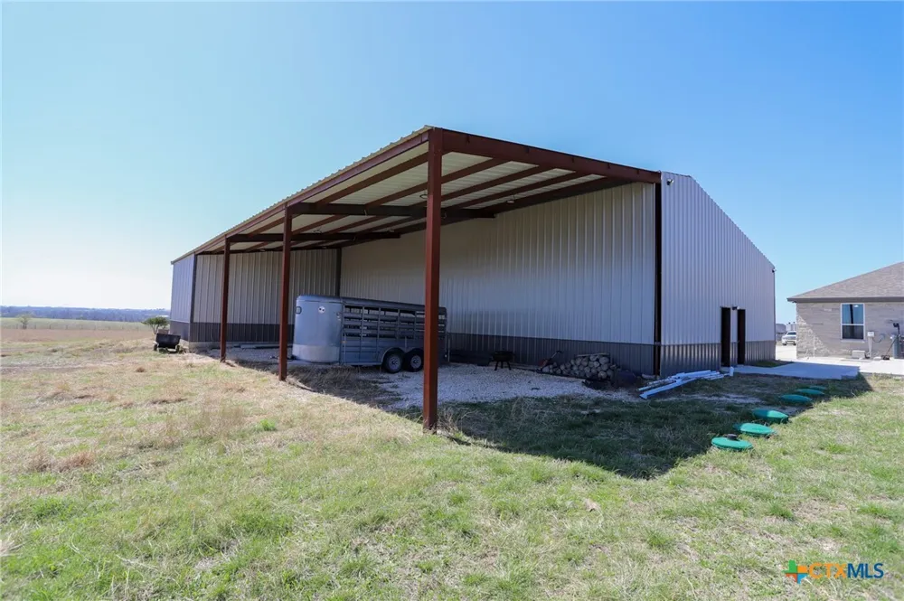 2404 E Big Elm Road Troy, TX 76579