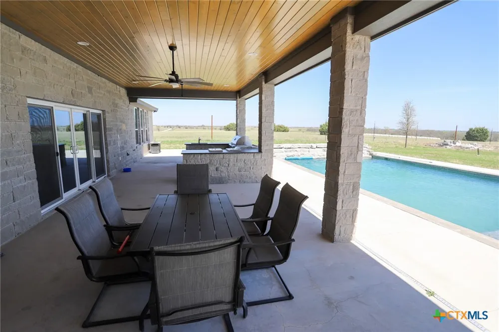 2404 E Big Elm Road Troy, TX 76579