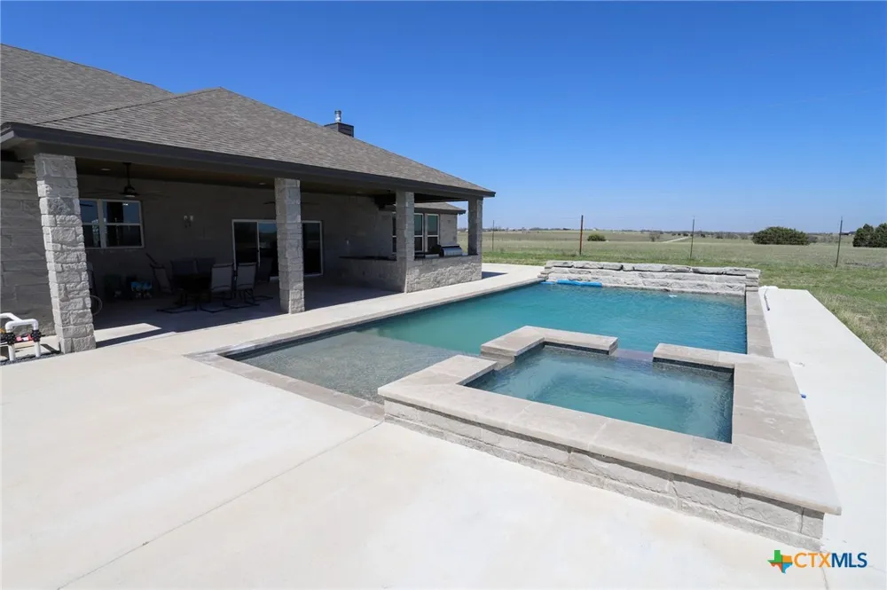 2404 E Big Elm Road Troy, TX 76579