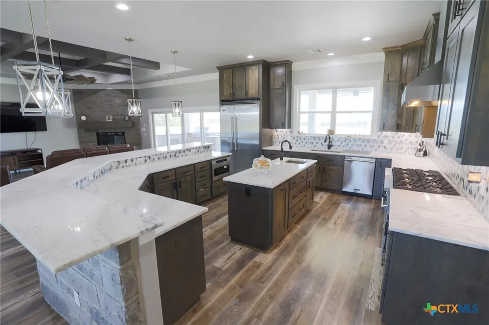 2404 E Big Elm Road Troy, TX 76579