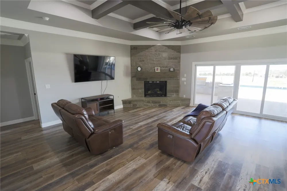 2404 E Big Elm Road Troy, TX 76579