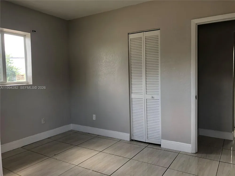 1940 Washington Ave #11 Opa-Locka, FL 33054
