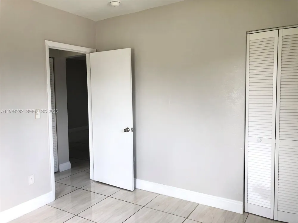 1940 Washington Ave #11 Opa-Locka, FL 33054