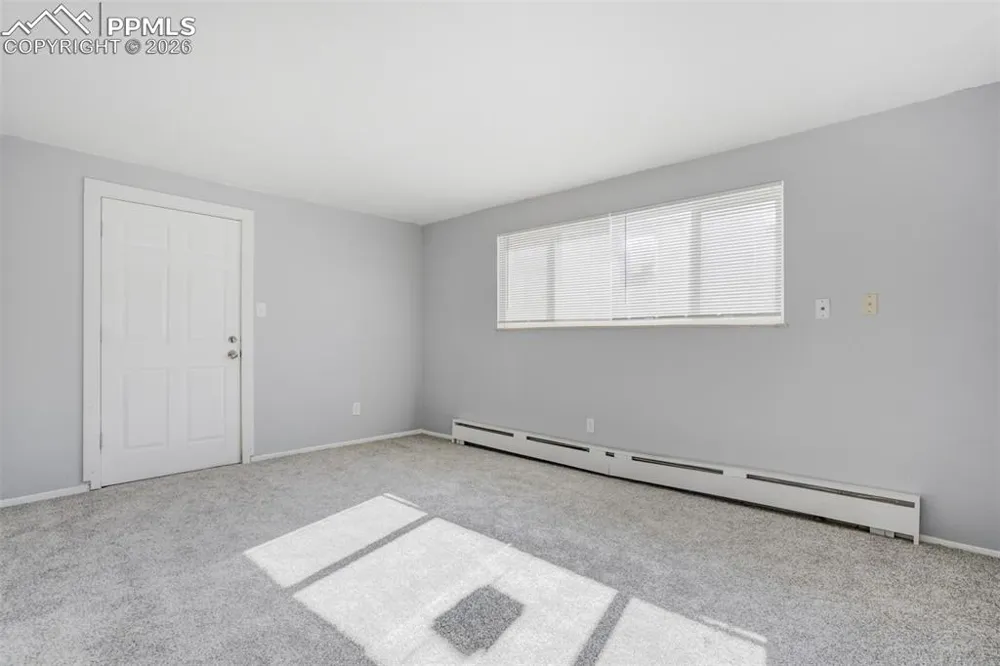 2921 Straus Lane Colorado Springs, CO 80907