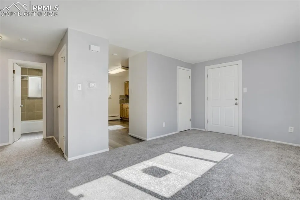2921 Straus Lane Colorado Springs, CO 80907