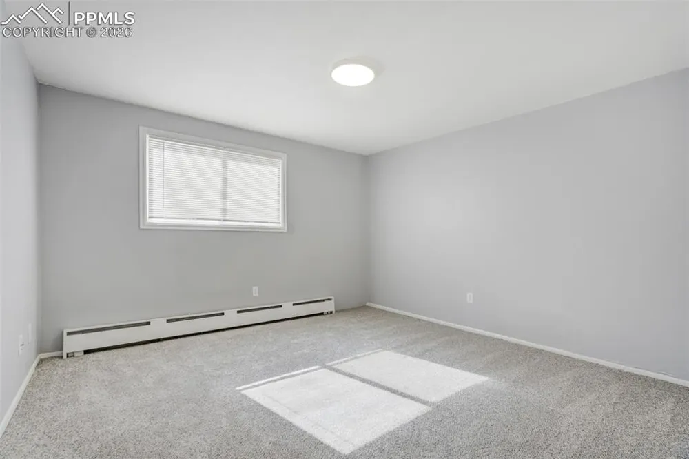 2921 Straus Lane Colorado Springs, CO 80907
