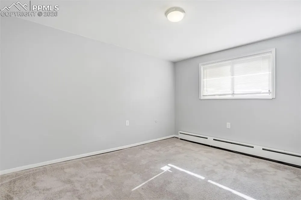 2921 Straus Lane Colorado Springs, CO 80907