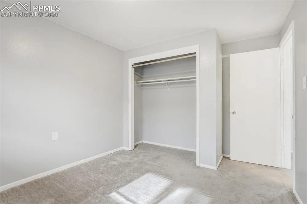 2921 Straus Lane Colorado Springs, CO 80907