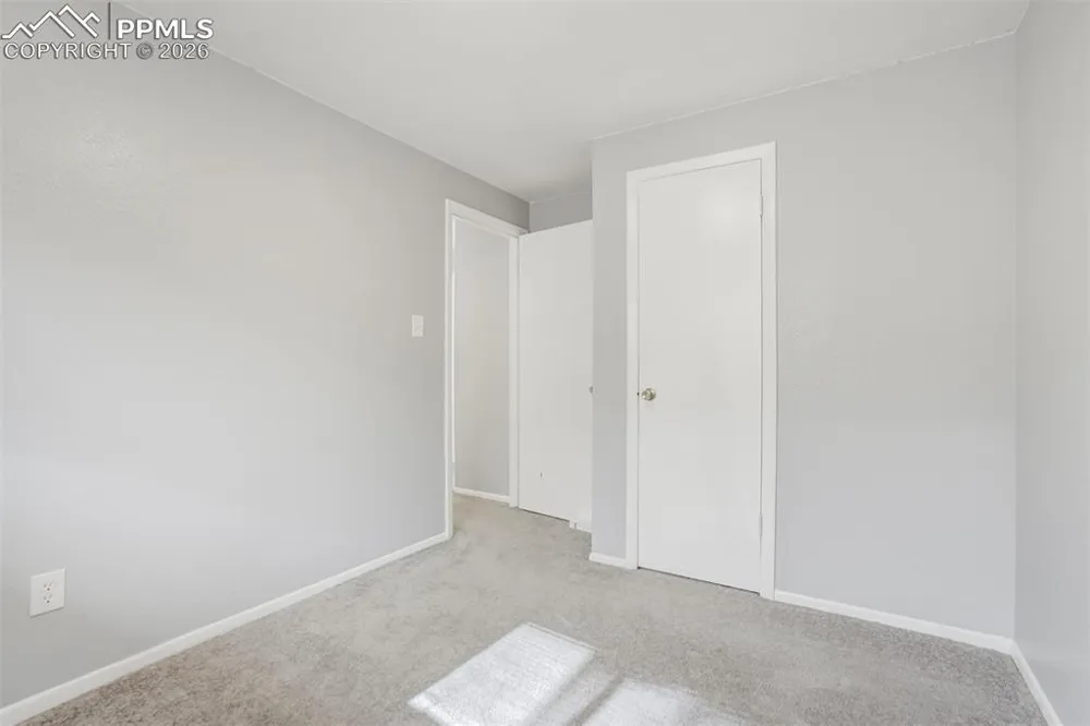 2921 Straus Lane Colorado Springs, CO 80907