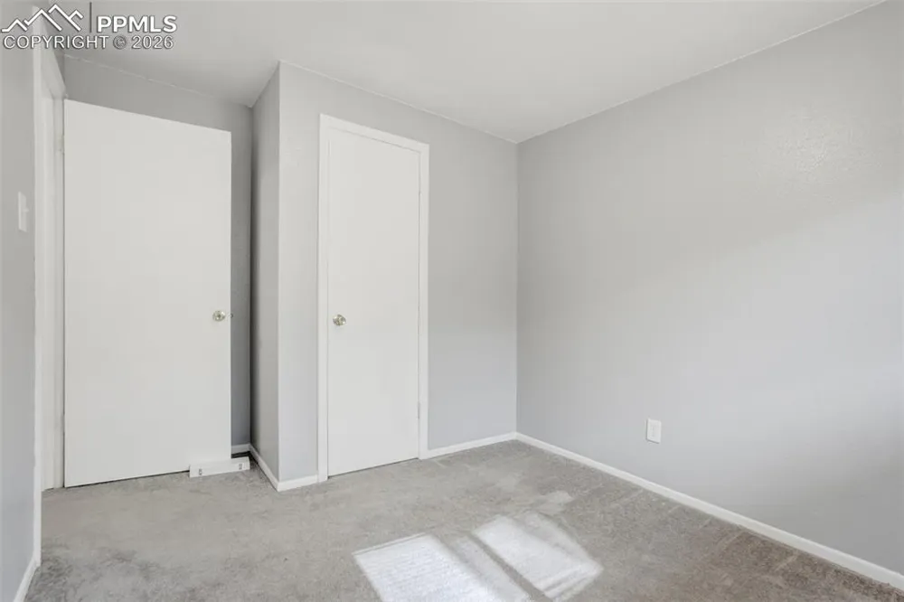 2921 Straus Lane Colorado Springs, CO 80907
