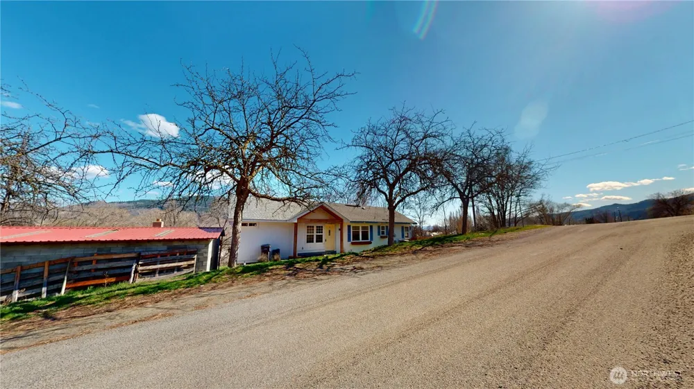1803 Juniper Oroville, WA 98844