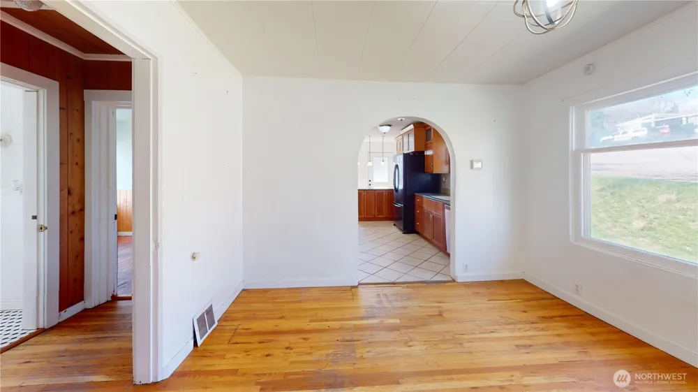 1803 Juniper Oroville, WA 98844