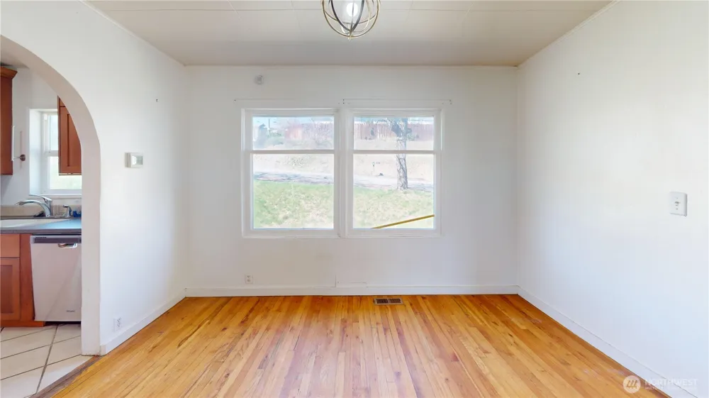 1803 Juniper Oroville, WA 98844