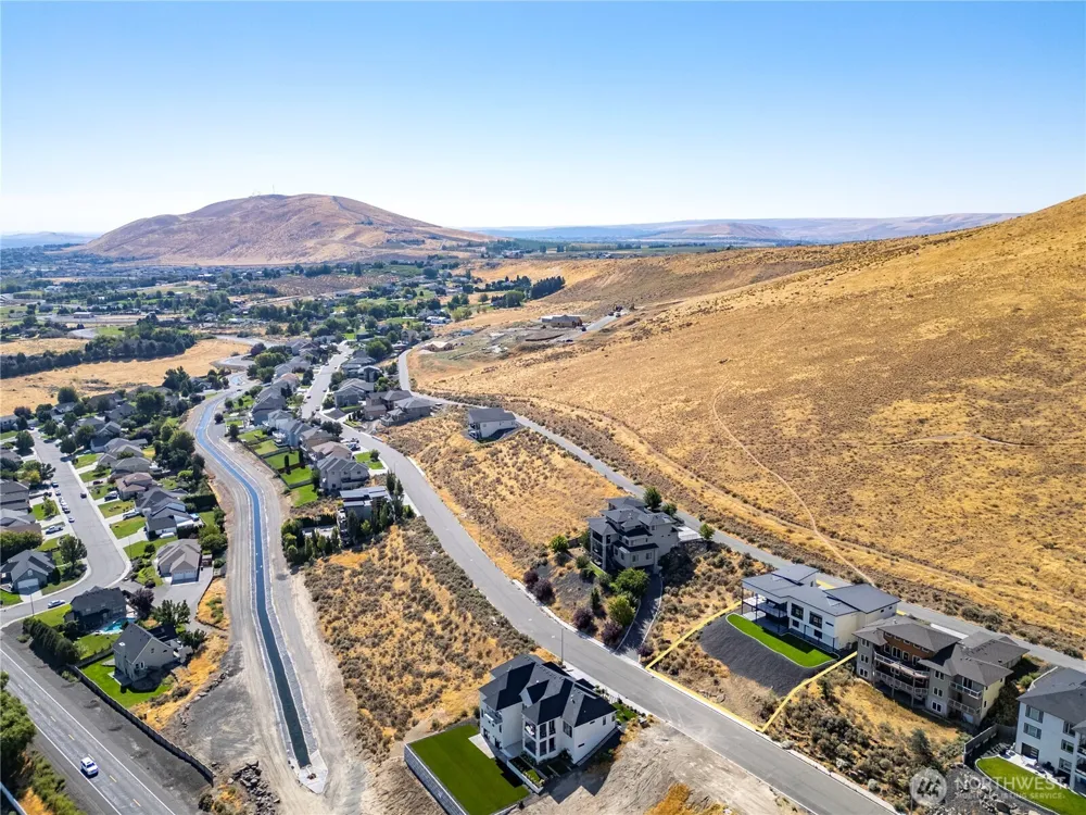 5411 Hershey Lane West Richland, WA 99353