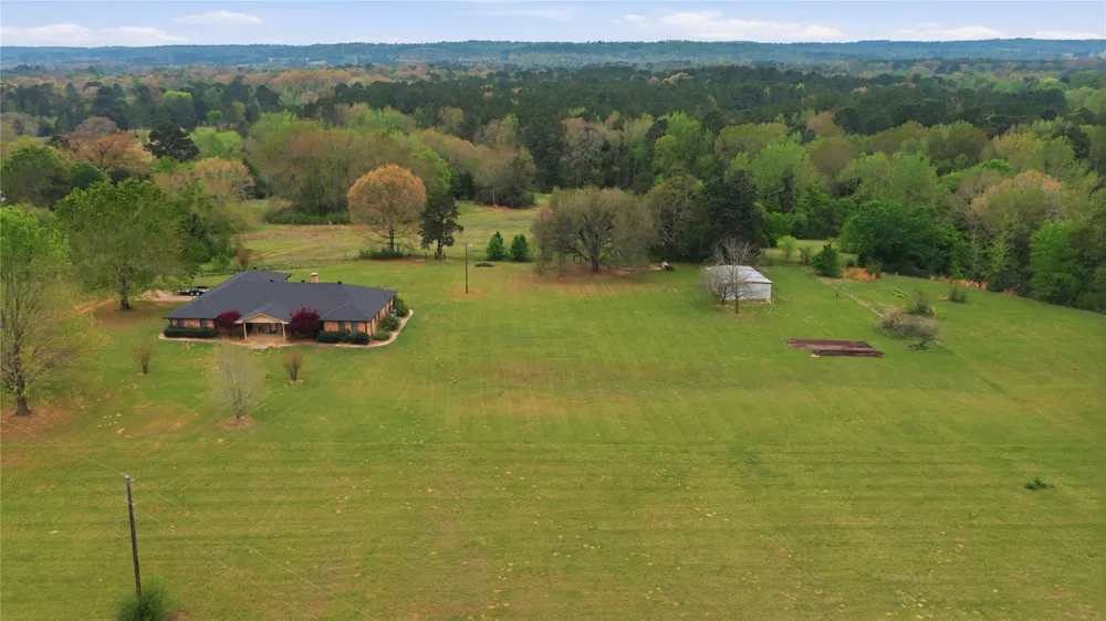 17804 CR 4235 Frankston, TX 75763