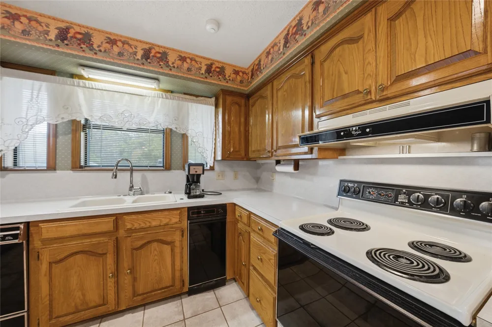 17804 CR 4235 Frankston, TX 75763