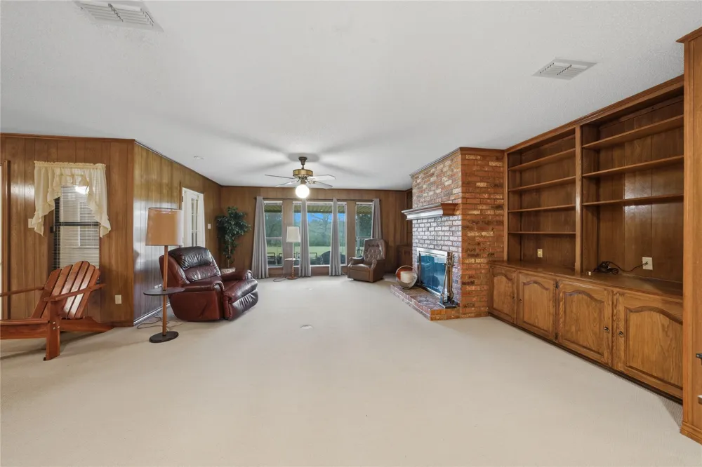 17804 CR 4235 Frankston, TX 75763