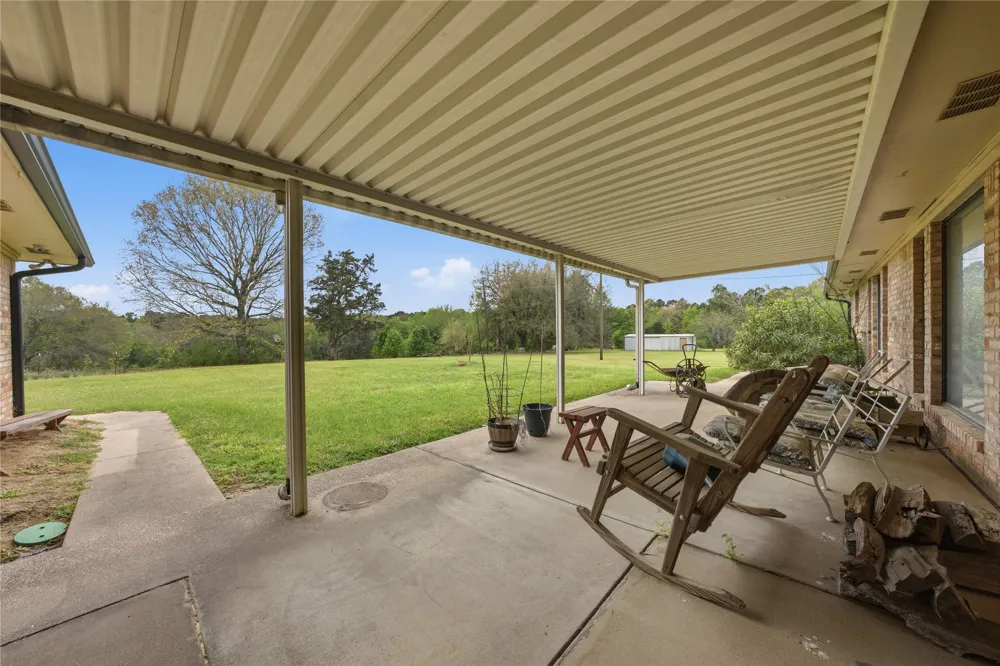17804 CR 4235 Frankston, TX 75763