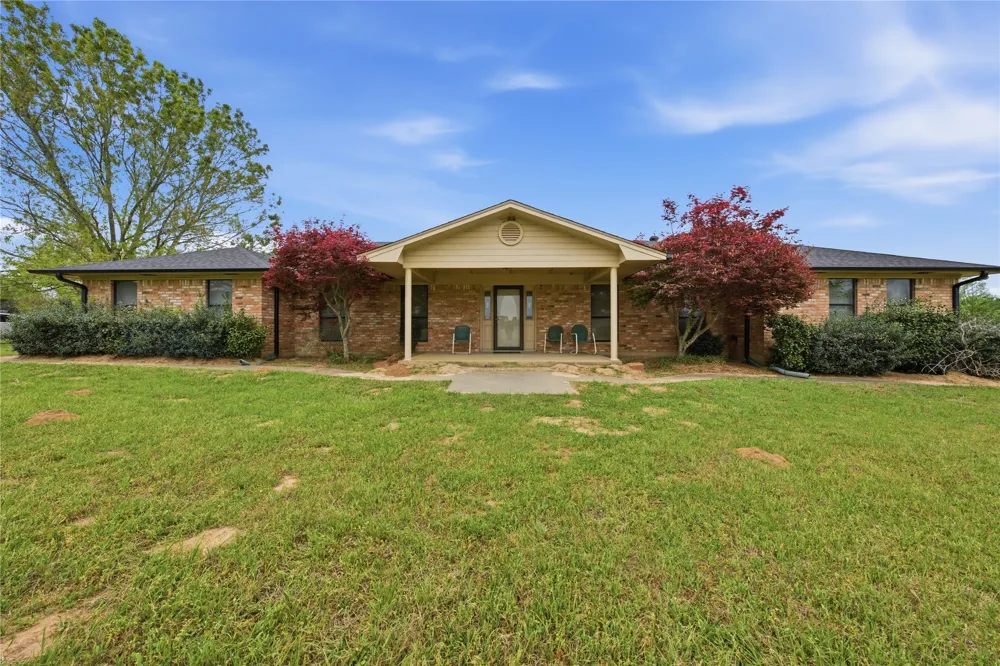 17804 CR 4235 Frankston, TX 75763