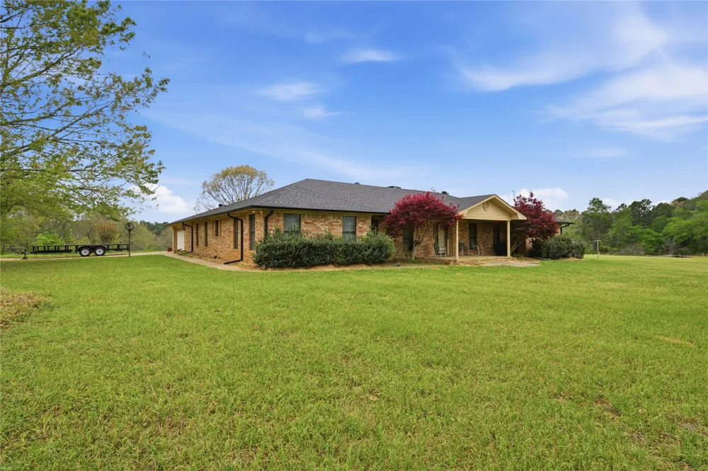 17804 CR 4235 Frankston, TX 75763