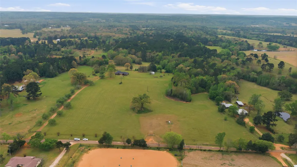 17804 CR 4235 Frankston, TX 75763