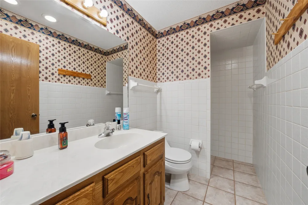 17804 CR 4235 Frankston, TX 75763
