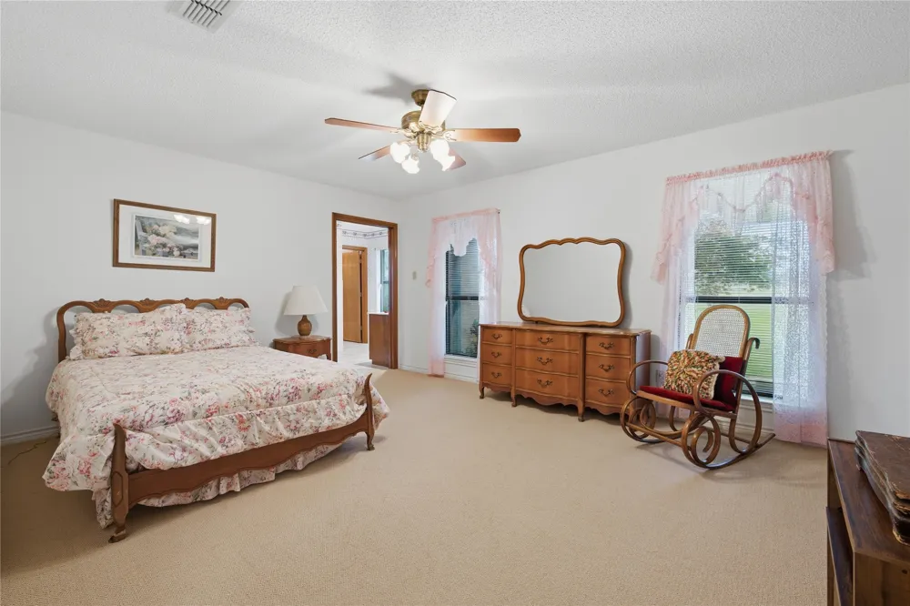 17804 CR 4235 Frankston, TX 75763
