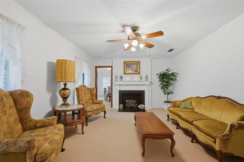 17804 CR 4235 Frankston, TX 75763